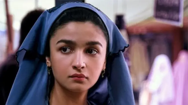 عالیہ بھٹ فلم میں ایک جاسوس کا کردار ادا کر رہی ہیں