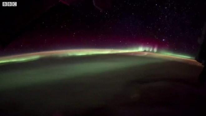 Астронавт НАСА заснял северное сияние с борта МКС