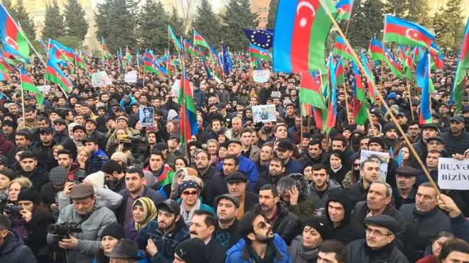 Milli Şuranın yanvarın 19-da keçirdiyi mitinq