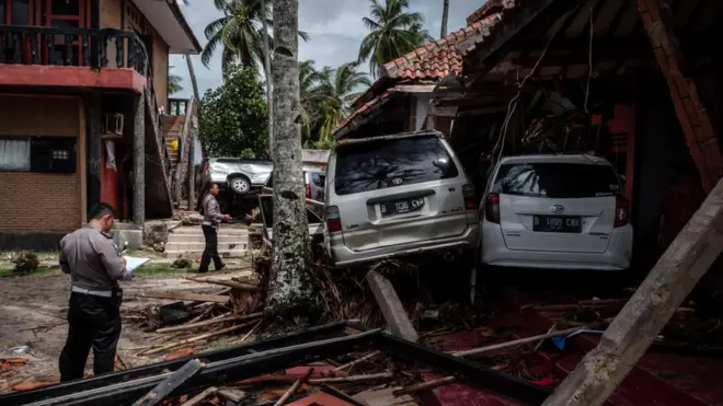 бедствие в индонезии