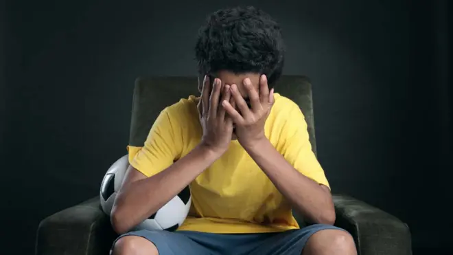 Jumlah pertandingan di Inggris dan Wales di mana tindak kejahatan kebencian kerap terjadi dilaporkan meningkat hingga 47% pada musim lalu.