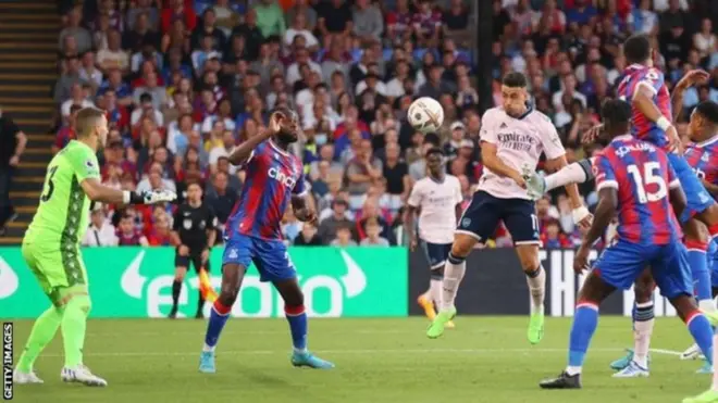 أصبح اللاعب مارتنيللي هو اللاعب البرازيلي الأول الذي يحرز أول هدف في الدوري الإنجليزي