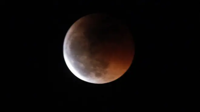 Kivuli cha tukio hilo kitaonekana katika setlait bila kuziba mwangaza wote. Nchini Uingereza hautaweza kuona mwanzo wa tukio hilo