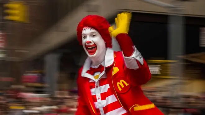 El payaso Ronald McDonald ha sido durante décadas el ícono de la cadena de restaurantes McDonald's alrededor del mundo.