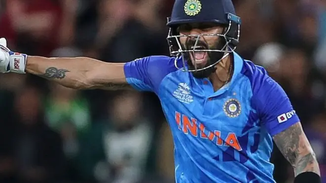 ફ્રી હિટ પર કોહલી બોલ્ડ થયા હતા છતાં તેઓ ત્રણ રન લઈને ભારતને જીતની વધુ નજીક લઈ ગયા હતા