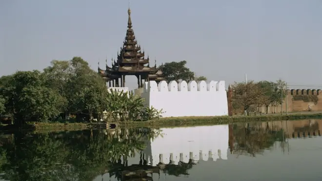 အနှစ် ၁၆ဝ ပြည့်တော့မယ့် မန္တလေးနန်းမြို့ဟောင်း