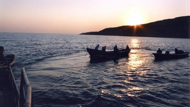 Рибалки в Азовському морі