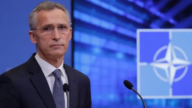 Генсек НАТО подзвонив Зеленському щодо російських військ та ескалації на Донбасі