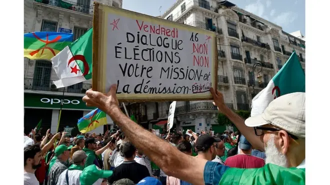 L'instance de dialogue et de médiation qui a remis son rapport aux autorités plaide pour la création d'un climat de confiance entre la transition et les populations algériennes