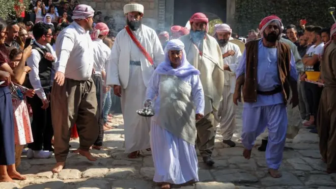 خلال الاحتفال بالعيد العام الماضي مع بابا جاويش حارس معبد لالش