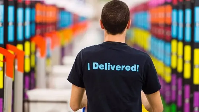 డెలివరీ బాయ్