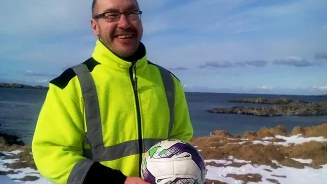 फ़ुटबॉल