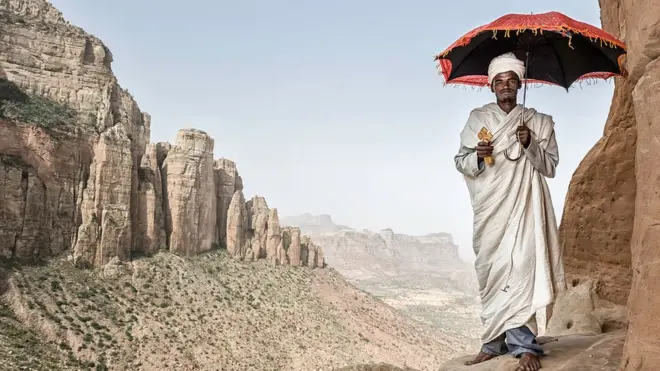 ኣብ ጎቦታት ገረዓልታ ካብ ዝርከቡን በ