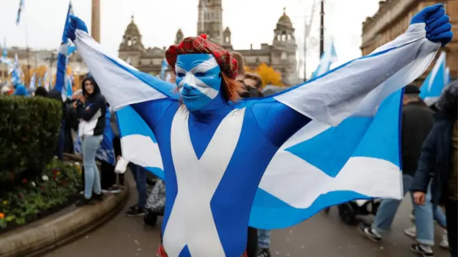 Демонстрация за независимость Шотландии в Глазго в ноябре 2019 года