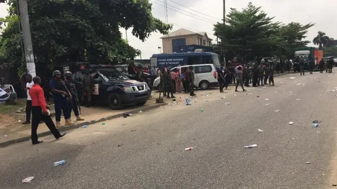 APC Protesters for INEC office for Rivers State