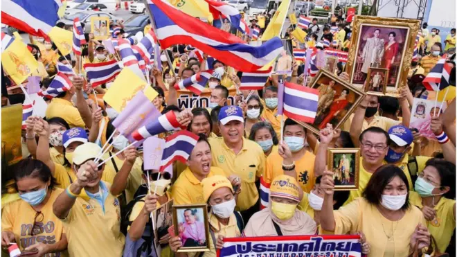 การชุมนุมที่ศูนย์ราชการ แจ้งวัฒนะ ใช้เวลา 1 ชม. 10 นาที ก่อนที่มวลชนเสื้อเหลืองจะสลายตัว