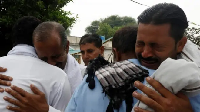 پاکستان کے زیر انتظام کشمیر میں منگل کی سہ پہر آنے والے زلزلے میں ہلاک ہونے والے افراد کی تعداد 24 تک پہنچ گئی ہے جبکہ امدادی کارروائیوں اور بحالی کا کام جاری ہے۔