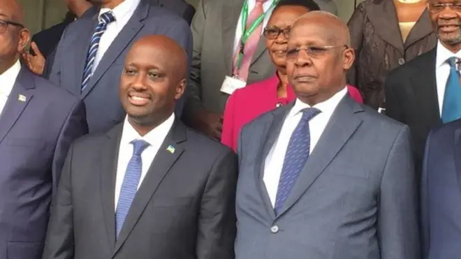 Inama iheruka i Kigali mu kwezi kwa cyenda yari iyobowe na Amb. Olivier Nduhungirehe, umunyamabanga wa leta y'u Rwanda ushinzwe ububanyi n'amahanga (ibumoso), na Minisitiri Sam Kutesa wa Uganda