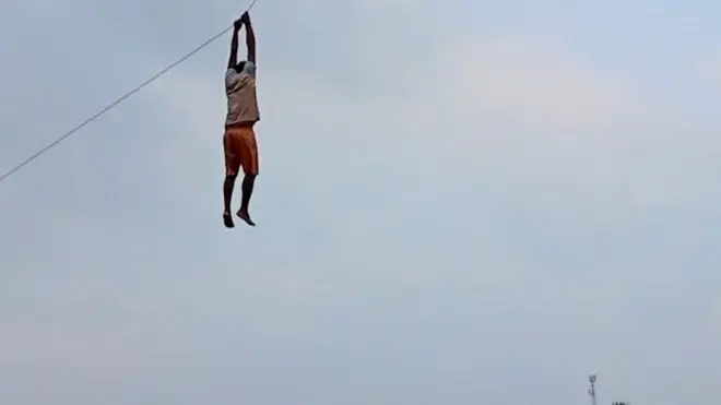 चङ्गासँगै मान्छे उडेपछि