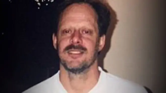 من هو ستيفن بادوك منفذ هجوم لاس فيغاس الذي تسبب بمقتل 59 شخصا وإصابة أكثر من 500 بجروح؟