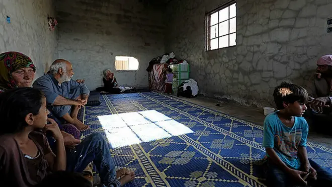 الرقة: "الجثث تملأ الشوارع ولا أحد يستطيع انتشالها"