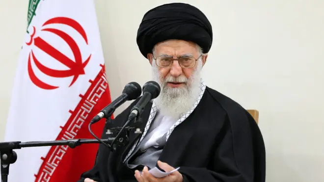 آیت الله خامنه ای