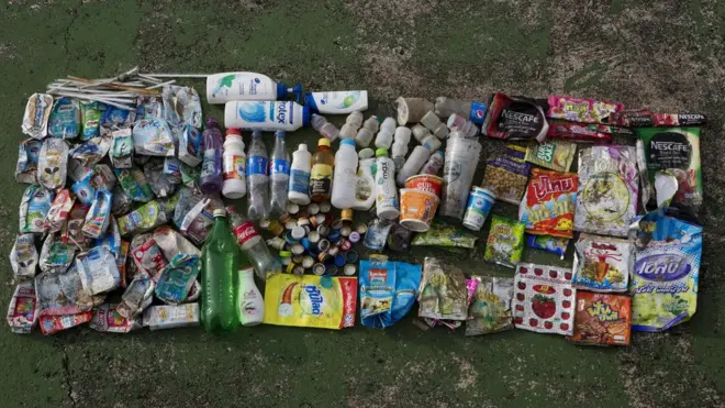 ขยะบางส่วนที่พบบริเวณชายหาดวอนนภา จ.ชลบุรี วันที่ 15 ก.ย. 2561