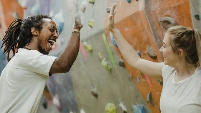 Hacer públicas las resoluciones puede ayudarte a cumplir tus objetivos.