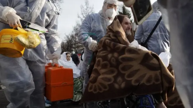 Из челябинской больницы после взрыва эвакуируют пациентов