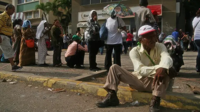 Инфляция в Венесуэле по итогам года может достичь миллиона процентов