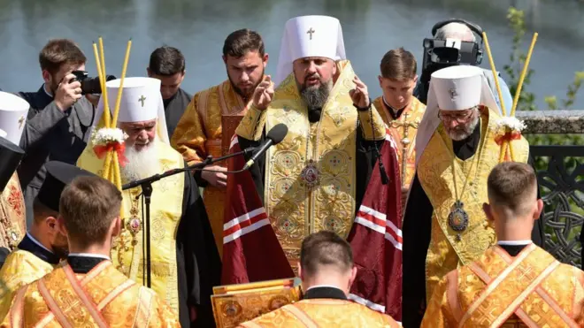 Митрополит Епіфаній має найбільше симпатиків серед релігійних лідерів в Україні - 45% опитаних українців позитивно ставляться до нього, і лише 6% - негативно