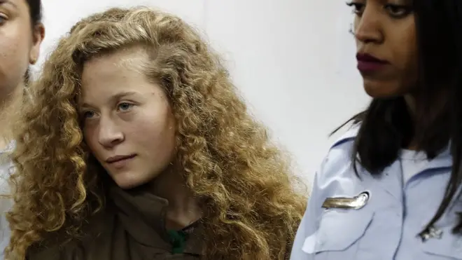 Ahed Tamimi telah berulang kali menghadapi langsung tentara Israel.