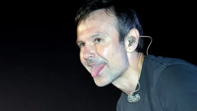 Партія Святослава Вакарчука проходить у Раду і навіть обігнала "Батьківщину" - поки лише згідно з опитуваннями