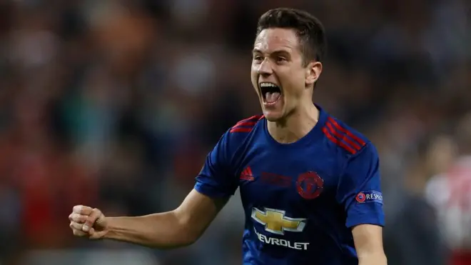 Ander Herrera, del Manchester United, pidió que ya no hubiera más ataques ni muertes.
