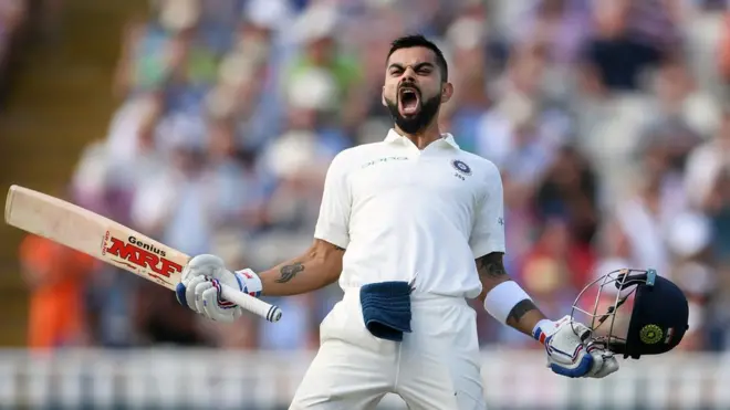 نوموړي په ۶۷ ټېسټ لوبو کې ۲۲ سلیزې وهلي