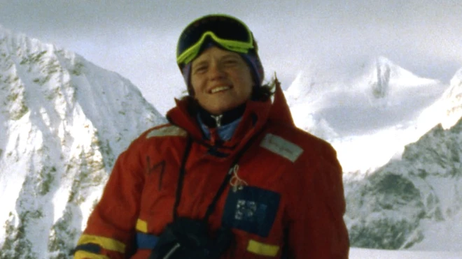 دکتر کراکوفسکا برای تحقیقاتش به اطراف جهان سفر کرده اما می گوید که قصد ترک اوکراین، سرزمین مادرزادی اش، را ندارد