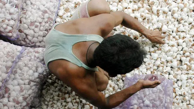 एक रुपये किलो लहसुन