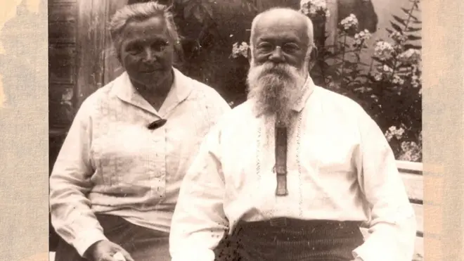 Марія та Михайло Грушевські. Китаїв, 1928 рік. Фотографія зберігається в Архіві ім. Дмитра Антоновича Української вільної академії наук у США