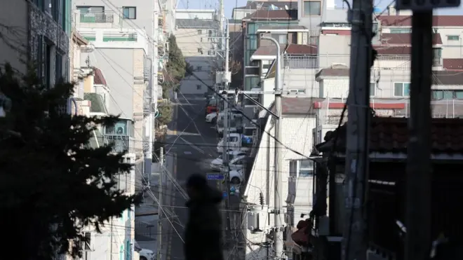 깡통주택 세입자들은 전세보증금을 온전히 돌려받기 어려운 상황이다