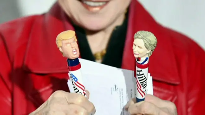 جوارب ترامب وأحذية كلينتون