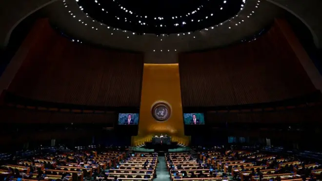 김성 북한대표단 위원장이 2019년 9월 30일 뉴욕 유엔본부에서 열린 제74차 유엔총회 총회 일반토론회에서 연설을 하고 있다.