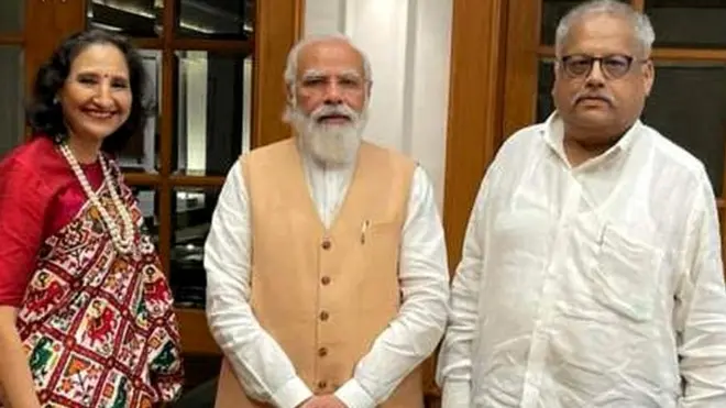 प्रधानमंत्री नरेंद्र मोदी के साथ रेखा और राकेश झुनझुनवाला