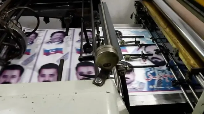 انتخابات میں اشتہار کی مہم