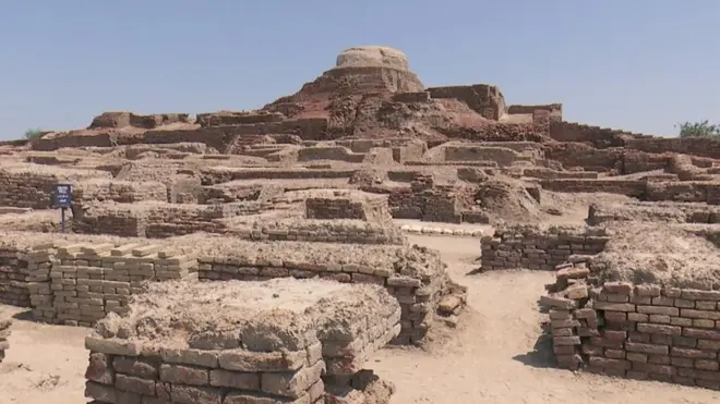 موئن جو دڑو