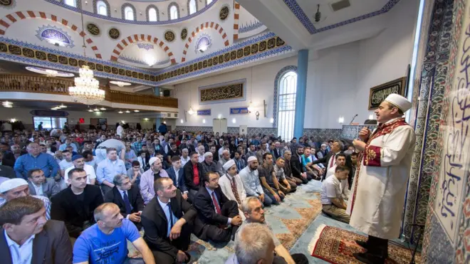 Hollanda'da bir cami