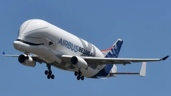 El Beluga XL es el avión de carga del fabricante de aviones de Airbus que este jueves hizo su primer vuelo sobre el cielo de Francia.