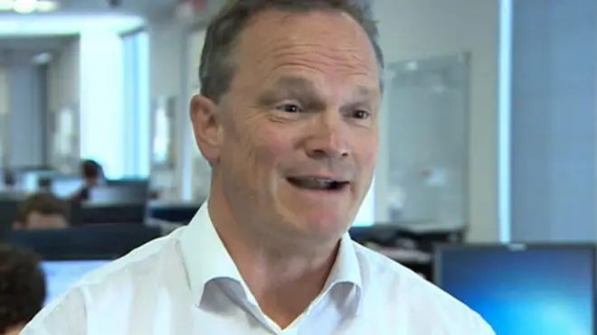 Deevid Isteevans kaampaanii inshuraansii motoraa haadha warraa isaanii waliin bra 1991 hundeessan