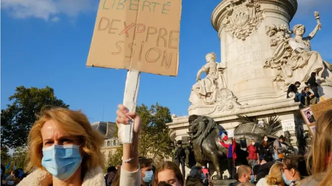 El asesinato de Samuel Paty ha causado un fuerte revuelo en Francia.