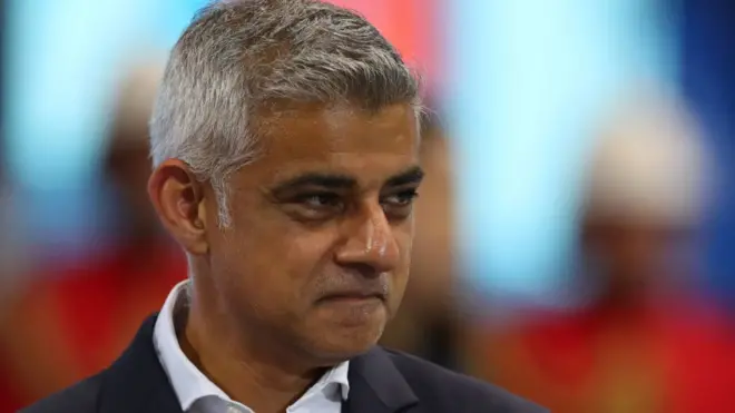 सादिक़ ख़ान