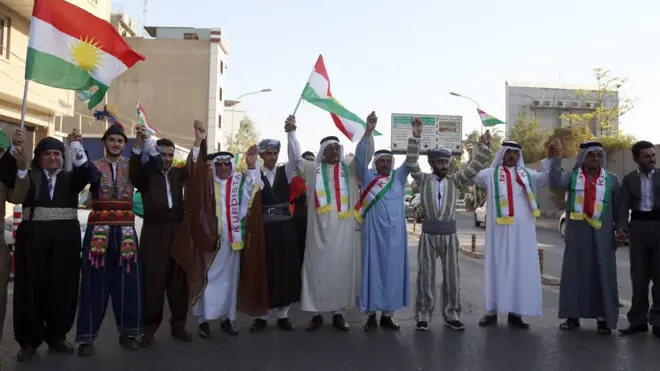 Erbil'de referandumda 'Evet' kampanyası yapanlar Çarşamba günü bir yürüyüş düzenledi